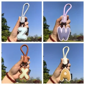 Sweet 26 Letter Keychain PU Leather Bag Hanging Charms Alphabet Key Holder Ornaments Car Keyring Lucky Letter Pendant Friend